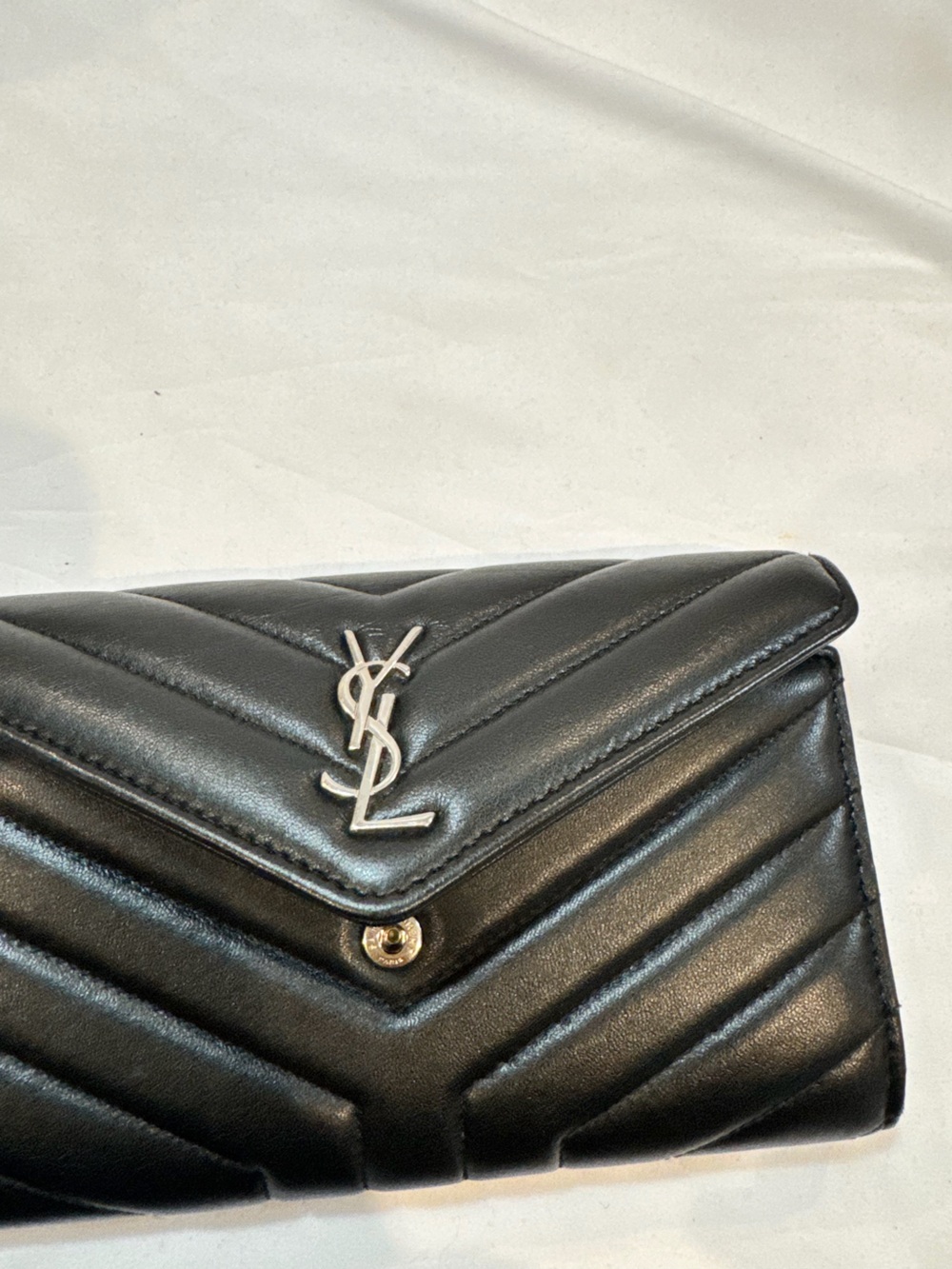 Saint Laurent Lou Lou Wallet - Black Quilted Leather with Silver YSL Logo - Picture 2 of 13